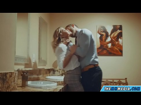 ❤️ Quandu una bionda tettona ti seduce in un bagnu publicu Solo porno à co.elitemangas.top ❌️